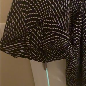 Catherines Tops - Catherine’s Black & White Stripe Button Blouse Catherines Tops - Catherine’s Black & White Stripe Button Blouse